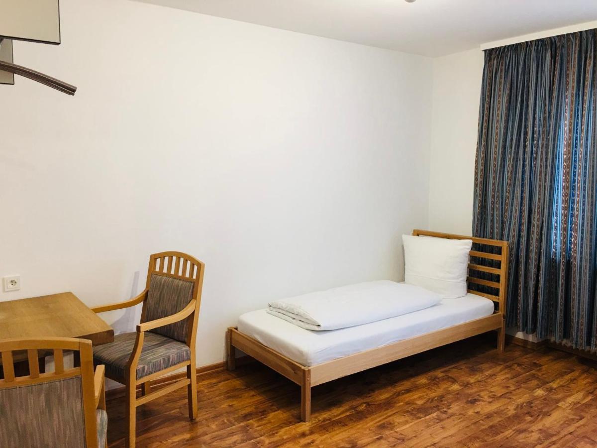 Apartamente Pfullingen Buitenkant foto